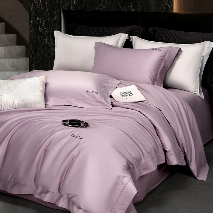 91家纺网 家纺一手货源 找家纺 玖玖爱家纺 2025秋冬新品植物甄丝3星系列奢选新疆阿瓦提长绒棉四件套 栖岚香芋紫