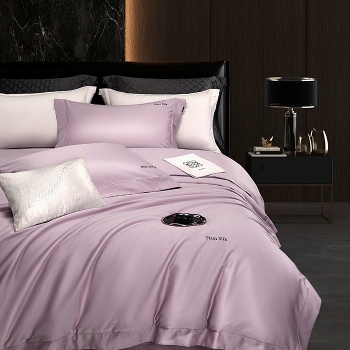 91家纺网 家纺一手货源 找家纺 玖玖爱家纺 2025秋冬新品植物甄丝3星系列奢选新疆阿瓦提长绒棉四件套 栖岚香芋紫