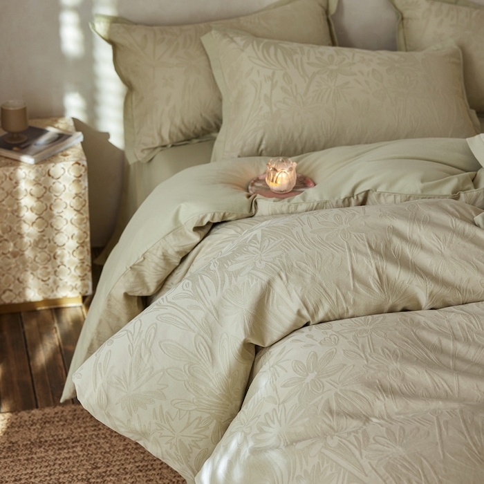 91家纺网 家纺一手货源 找家纺 咏绒家纺工厂店 2025新款A类全棉提花磨毛四件套-科罗拉系列 科罗拉-青蔓