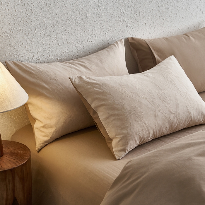 91家纺网 家纺一手货源 找家纺 咏绒家纺工厂店 2025新款全棉色织提花磨毛四件套 欧佩斯-抹茶