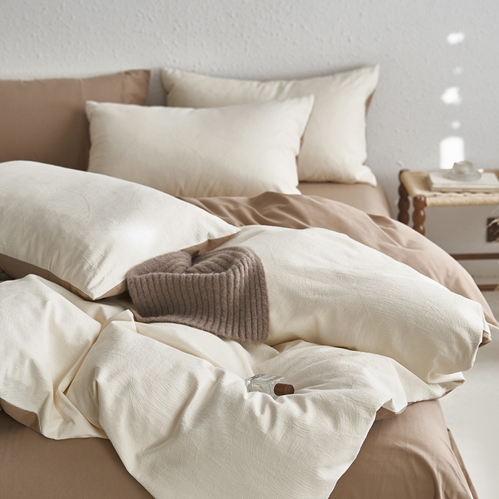 91家纺网 家纺一手货源 找家纺 咏绒家纺工厂店 2025新款全棉色织提花磨毛四件套 欧佩斯-奶杏