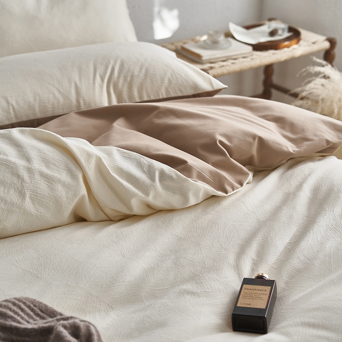 91家纺网 家纺一手货源 找家纺 咏绒家纺工厂店 2025新款全棉色织提花磨毛四件套 欧佩斯-奶杏