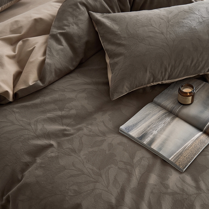 91家纺网 家纺一手货源 找家纺 咏绒家纺工厂店 2025新款全棉色织提花磨毛四件套 欧佩斯-香槟