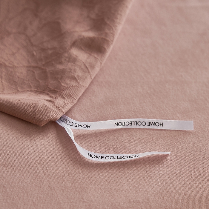 91家纺网 家纺一手货源 找家纺 咏绒家纺工厂店 2025新款全棉色织提花磨毛四件套 欧佩斯-云霜