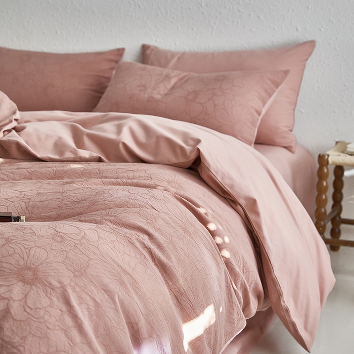 91家纺网 家纺一手货源 找家纺 咏绒家纺工厂店 2025新款全棉色织提花磨毛四件套 欧佩斯-云霜