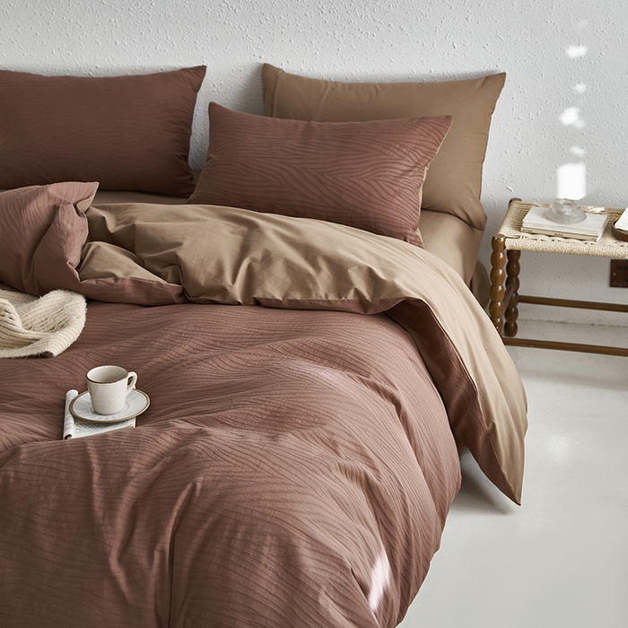 91家纺网 家纺一手货源 找家纺 咏绒家纺工厂店 2025新款全棉色织提花磨毛四件套 欧佩斯-棕榈