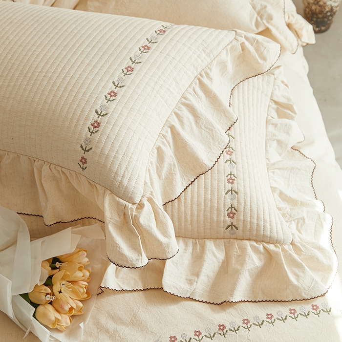 91家纺网 家纺一手货源 找家纺 上喜 2026新款棉麻小花刺绣款床盖多功能被子系列 麻本色