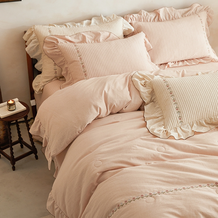 91家纺网 家纺一手货源 找家纺 上喜 2026新款棉麻小花刺绣款床盖多功能被子系列 麻粉色