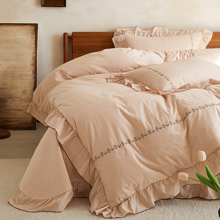 91家纺网 家纺一手货源 找家纺 上喜 2026新款棉麻小花刺绣款床盖多功能被子系列 麻粉色