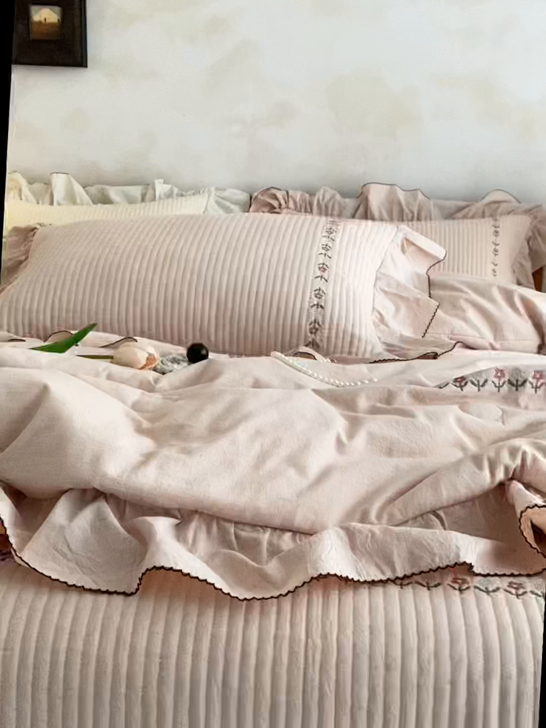 91家纺网 家纺一手货源 找家纺 上喜 2026新款棉麻小花刺绣款床盖多功能被子系列 麻粉色