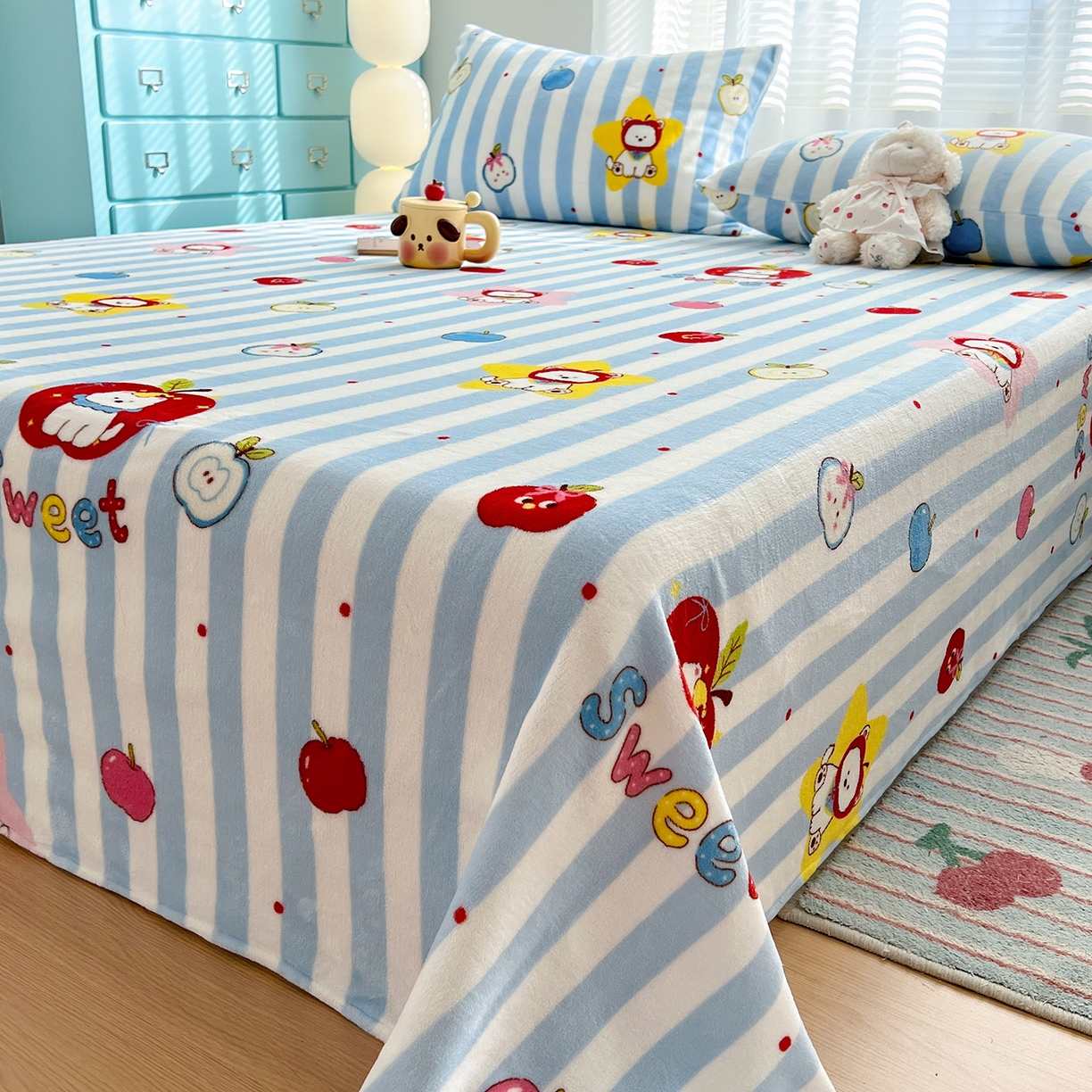 91家纺网 家纺一手货源 找家纺 金鑫汇家纺 2025年加厚高克重A类牛奶绒单床单 床单单件 苹果萌狗