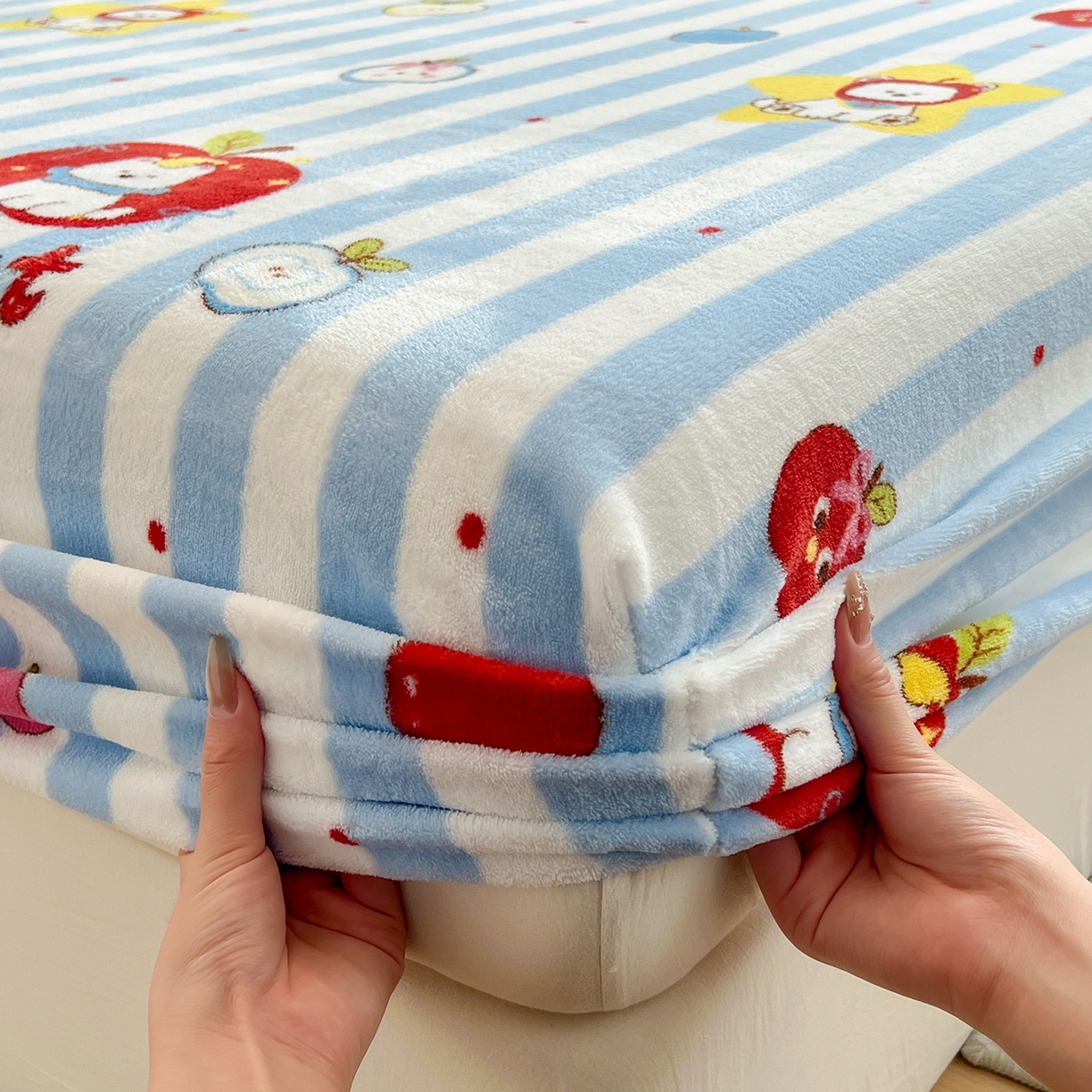 91家纺网 家纺一手货源 找家纺 金鑫汇家纺 2025年加厚高克重A类牛奶绒单床笠 床笠单件 苹果萌狗