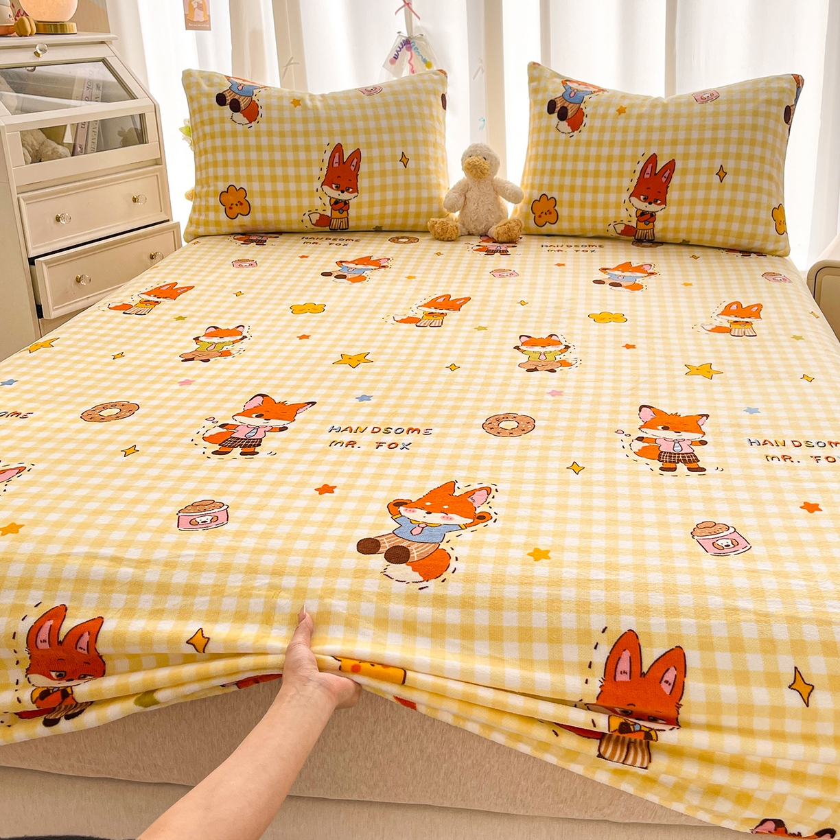 91家纺网 家纺一手货源 找家纺 金鑫汇家纺 2025年加厚高克重A类牛奶绒单床笠 床笠单件 狐狸先生