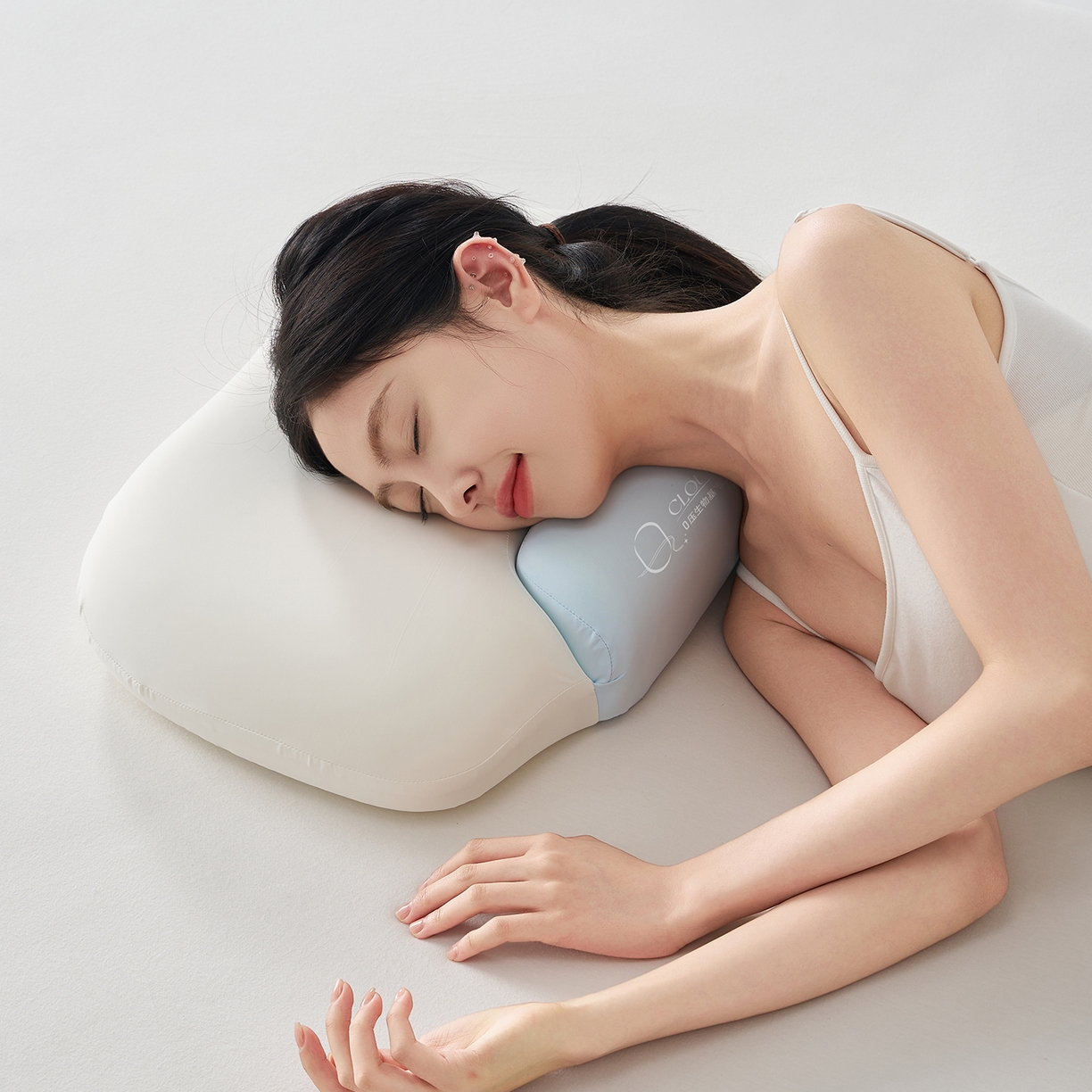 91家纺网 家纺一手货源 找家纺 乐可 2025新款零压双向深睡护颈记忆枕枕头枕芯 零压双向深睡枕-蓝