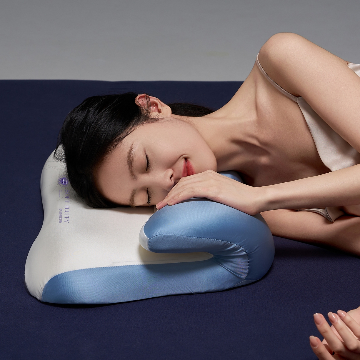 91家纺网 家纺一手货源 找家纺 乐可 2025新款零压云翼记忆枕枕头枕芯 零压云翼枕-蓝