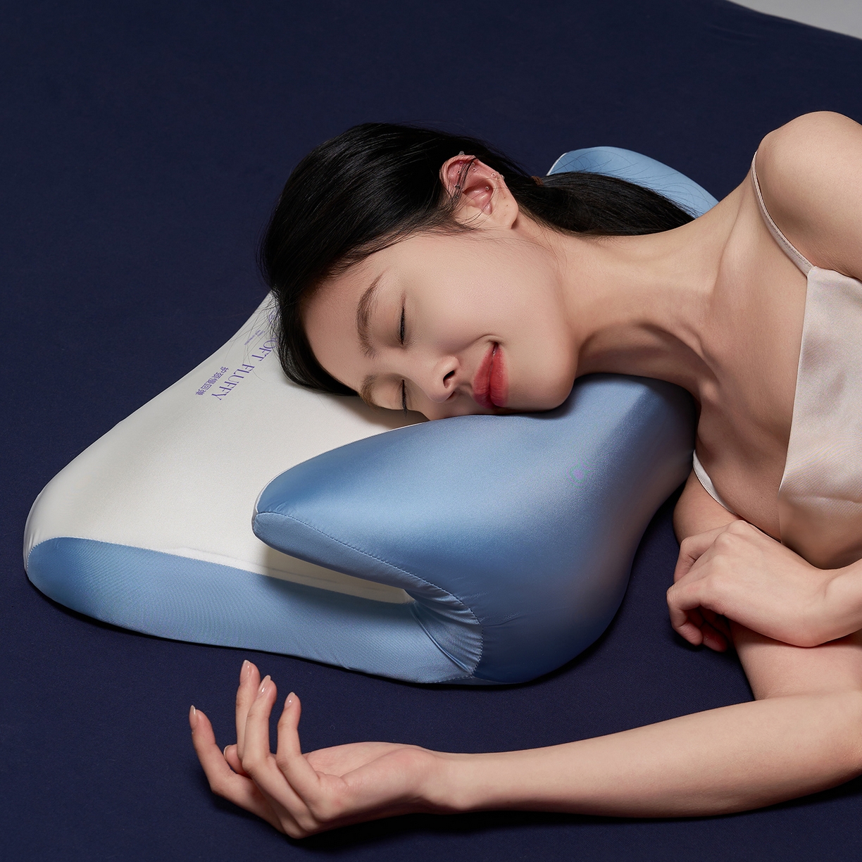 91家纺网 家纺一手货源 找家纺 乐可 2025新款零压云翼记忆枕枕头枕芯 零压云翼枕-蓝