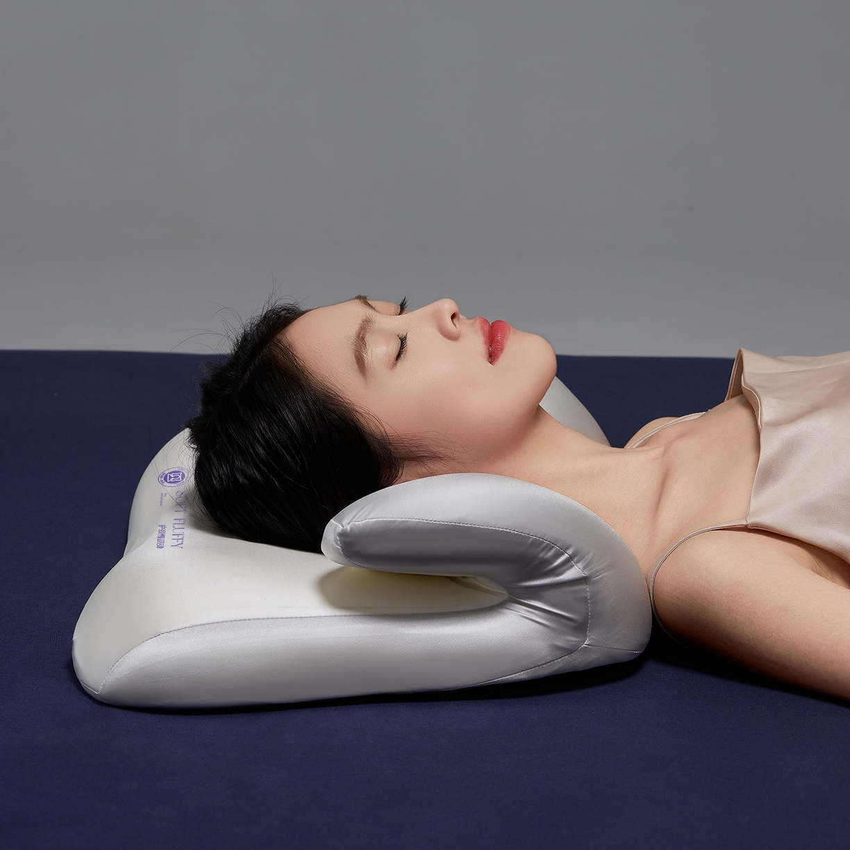 91家纺网 家纺一手货源 找家纺 乐可 2025新款零压云翼记忆枕枕头枕芯 零压云翼枕-灰