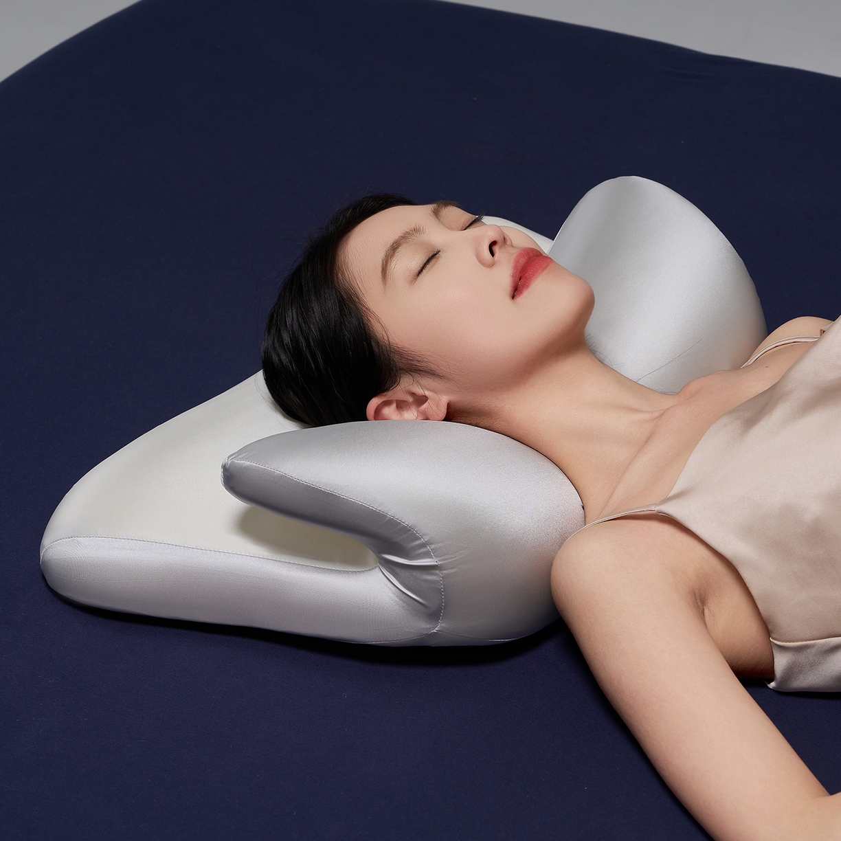 91家纺网 家纺一手货源 找家纺 乐可 2025新款零压云翼记忆枕枕头枕芯 零压云翼枕-灰