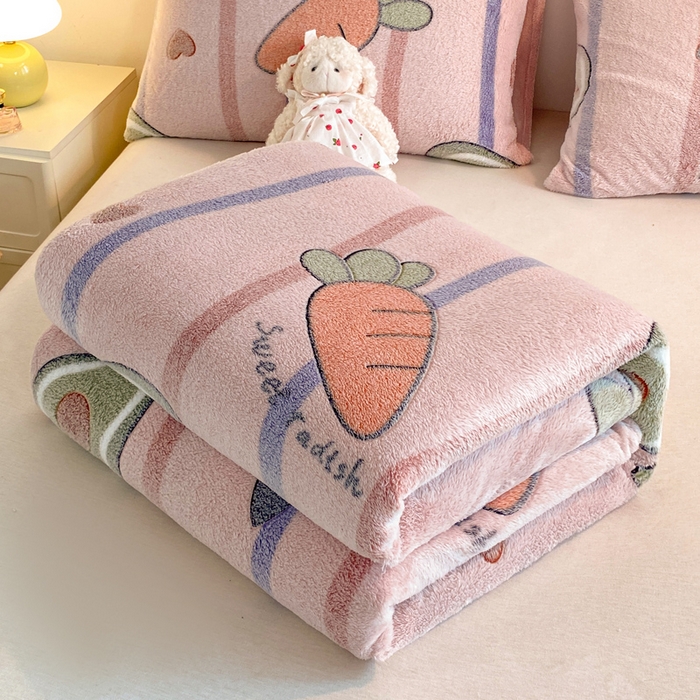 91家纺网 家纺一手货源 找家纺 爱彼家纺 2025热门冬季加厚雪花绒印花多功能毛毯毯子修色图-系列二 开心萝卜