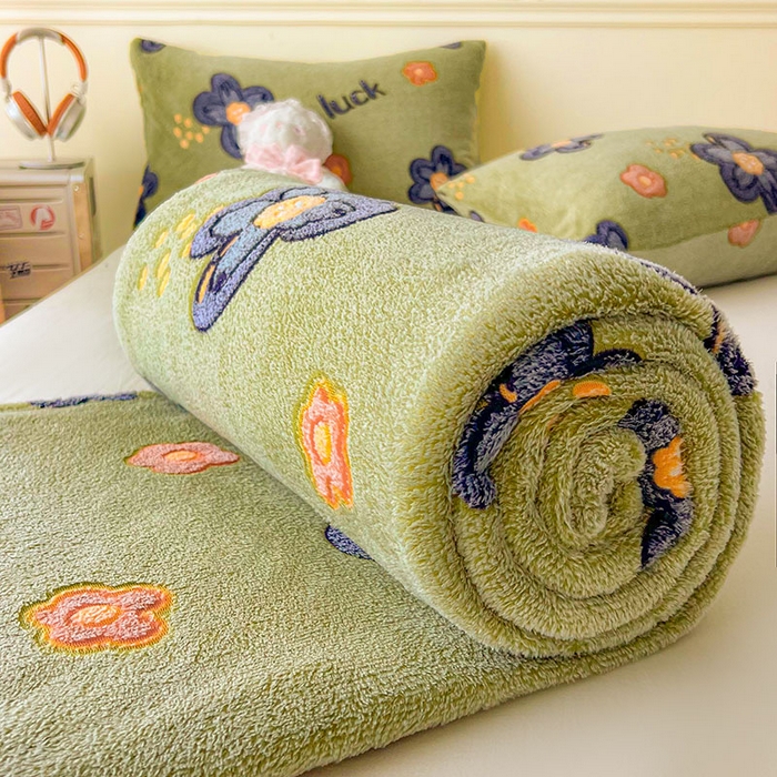 91家纺网 家纺一手货源 找家纺 爱彼家纺 2025热门冬季加厚雪花绒印花多功能毛毯毯子修色图-系列二 浪漫花舞