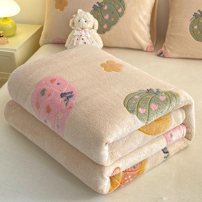 91家纺网 家纺一手货源 找家纺 爱彼家纺 2025热门冬季加厚雪花绒印花多功能毛毯毯子修色图-系列二 南瓜乐园