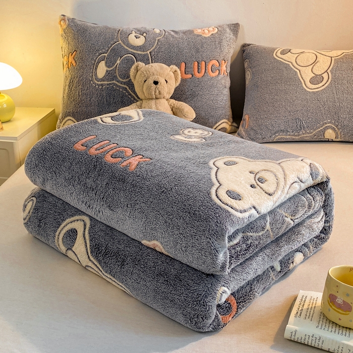 91家纺网 家纺一手货源 找家纺 爱彼家纺 2025热门冬季加厚雪花绒印花多功能毛毯毯子修色图-系列二 泰迪熊