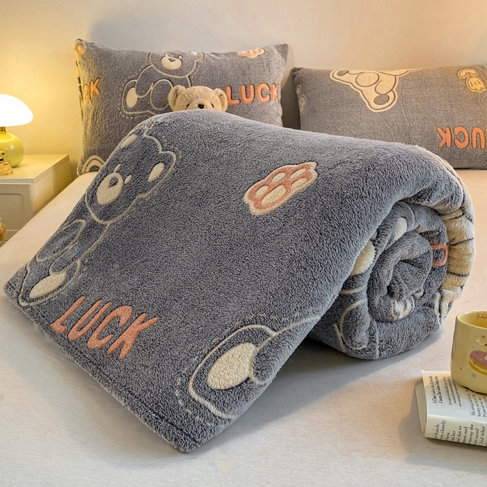 91家纺网 家纺一手货源 找家纺 爱彼家纺 2025热门冬季加厚雪花绒印花多功能毛毯毯子修色图-系列二 泰迪熊