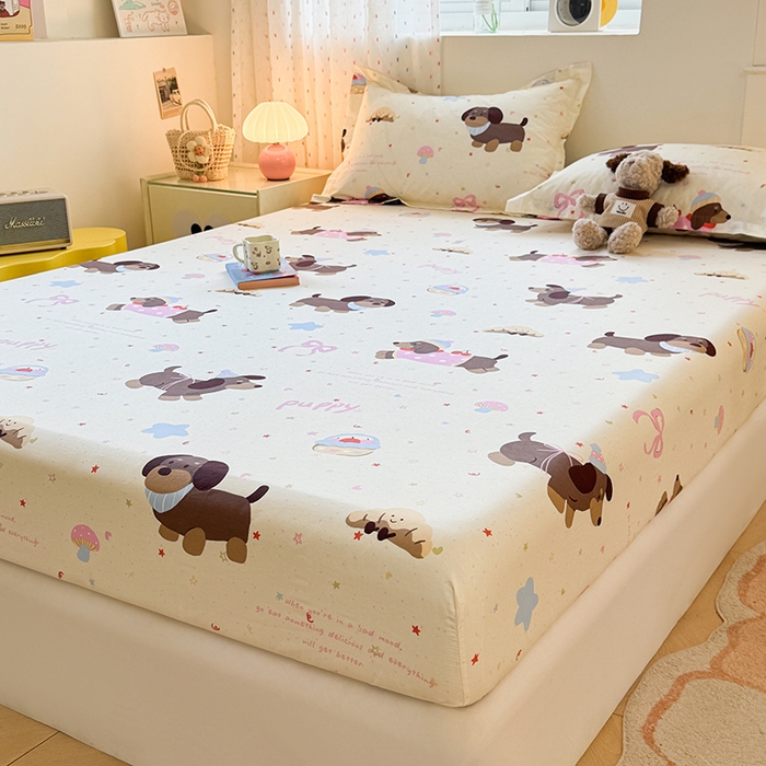 91家纺网 家纺一手货源 找家纺 名优家纺 2026新款12868全棉印花床笠 困困腊肠狗