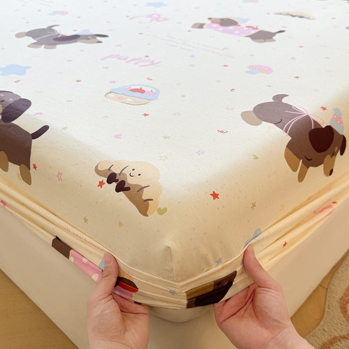 91家纺网 家纺一手货源 找家纺 名优家纺 2026新款12868全棉印花床笠 困困腊肠狗