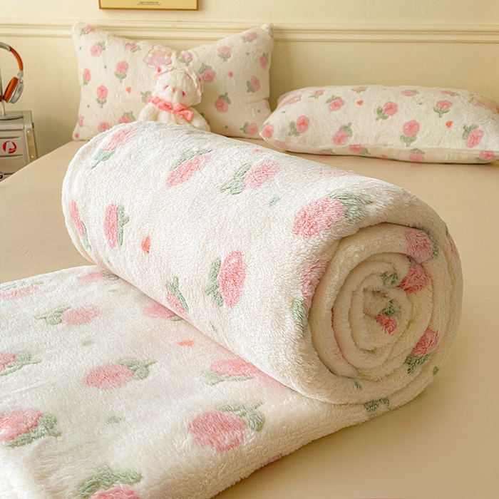 91家纺网 家纺一手货源 找家纺 爱彼家纺 2025热门冬季加厚雪花绒印花多功能毛毯毯子修色图-系列二 月光春意