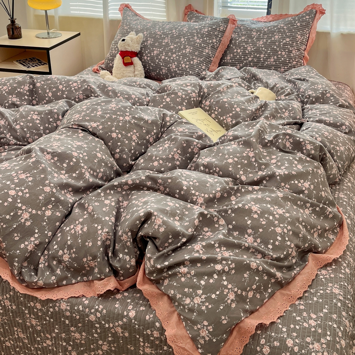 91家纺网 家纺一手货源 找家纺 优悦生活馆 2025新款全棉花边床盖四件套 花田