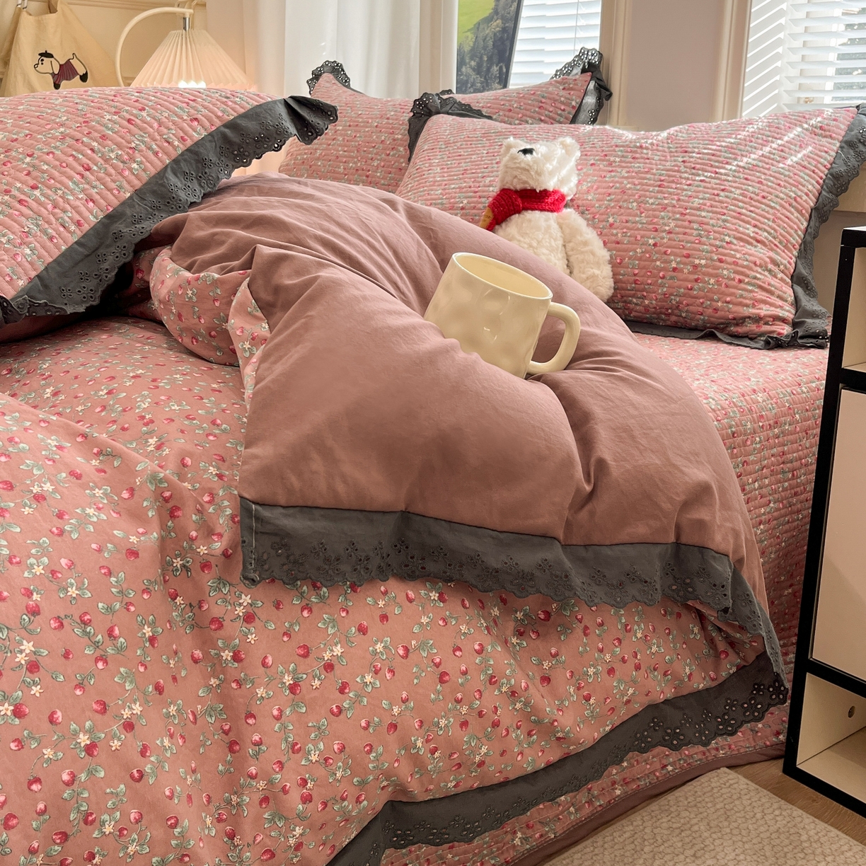 优悦生活馆 2025新款全棉花边床盖四件套 暖意