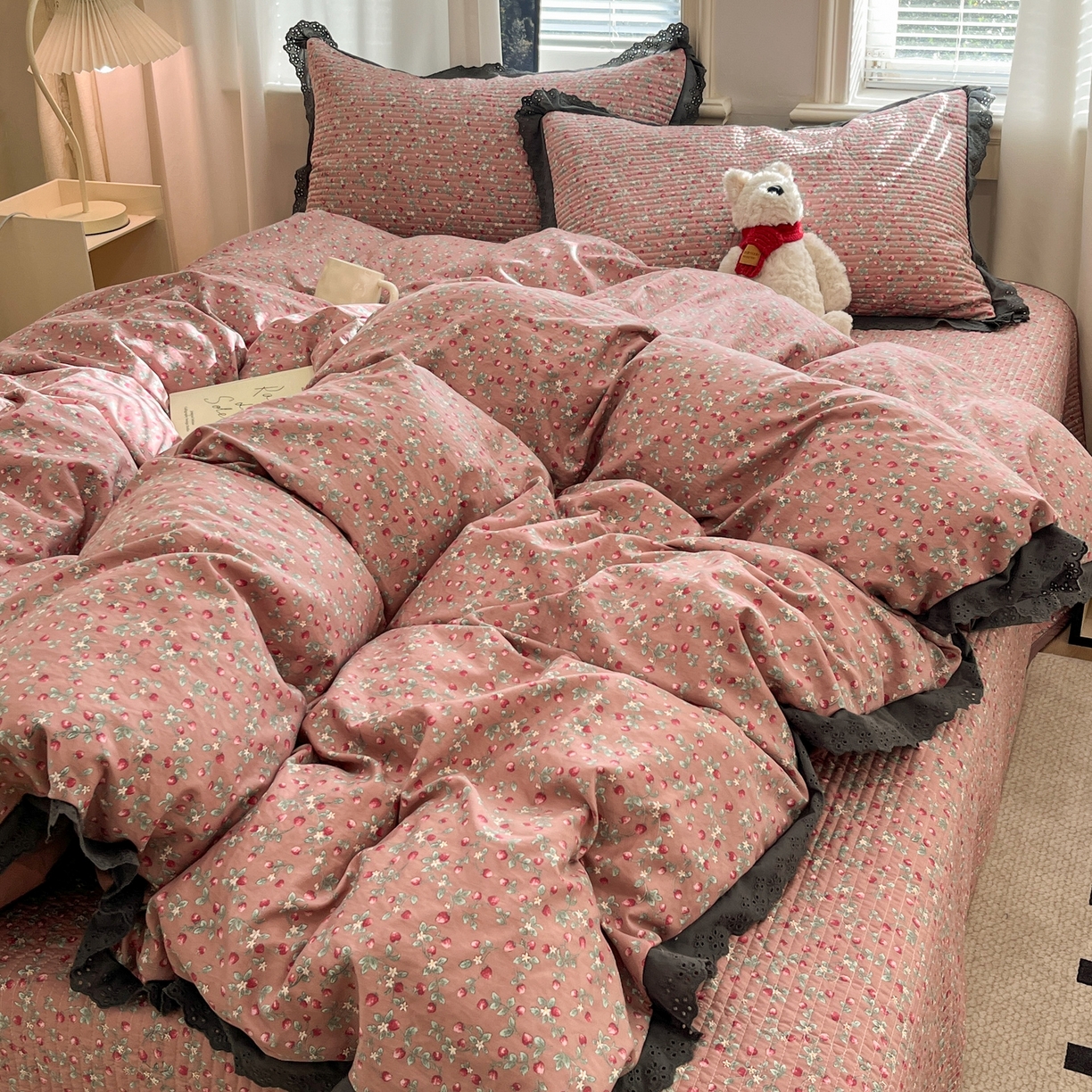 91家纺网 家纺一手货源 找家纺 优悦生活馆 2025新款全棉花边床盖四件套 暖意