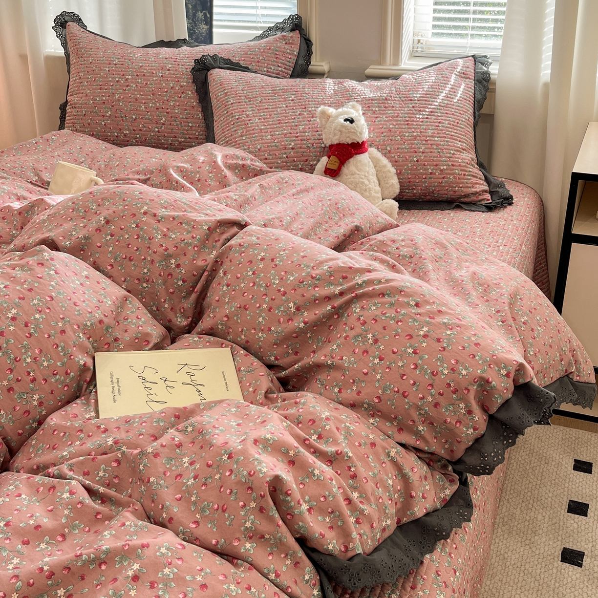 91家纺网 家纺一手货源 找家纺 优悦生活馆 2025新款全棉花边床盖四件套 暖意