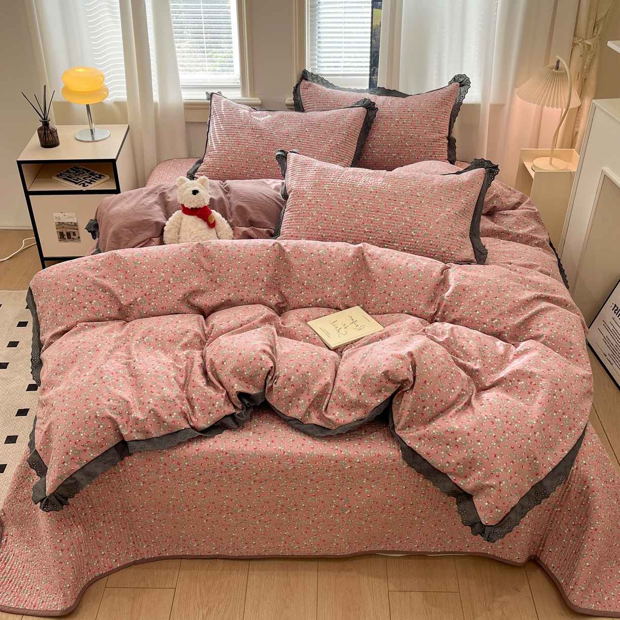 91家纺网 家纺一手货源 找家纺 优悦生活馆 2025新款全棉花边床盖四件套 暖意