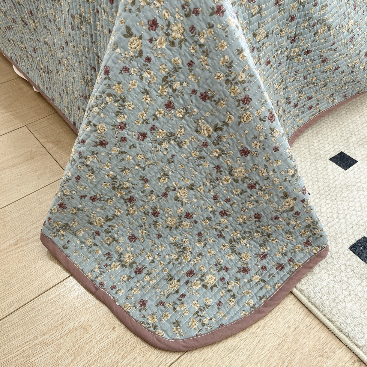 91家纺网 家纺一手货源 找家纺 优悦生活馆 2025新款全棉花边床盖四件套 铜秋