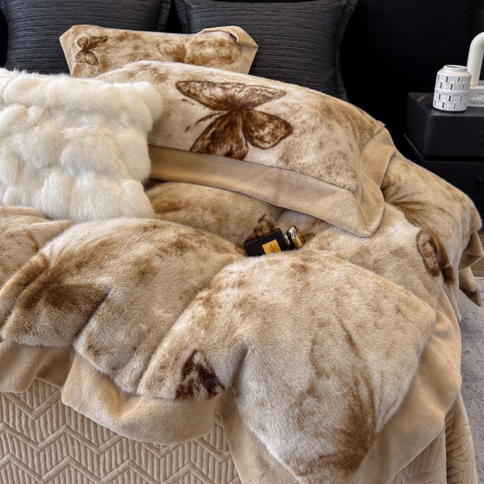 91家纺网 家纺一手货源 找家纺 （总）若未家居 LOVEWE HOUSE 2025新款蝴蝶风仿真貂绒床盖四件套A版400克B版260克-月光女神