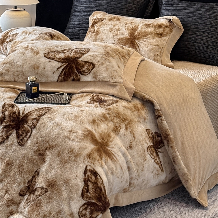 91家纺网 家纺一手货源 找家纺 若未家居 LOVEWE HOUSE 2025新款蝴蝶风仿真貂绒床盖四件套A版400克B版260克-月光女神 月光女神 米杏