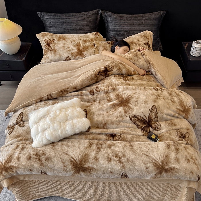 91家纺网 家纺一手货源 找家纺 若未家居 LOVEWE HOUSE 2025新款蝴蝶风仿真貂绒床盖四件套A版400克B版260克-月光女神 月光女神 米杏