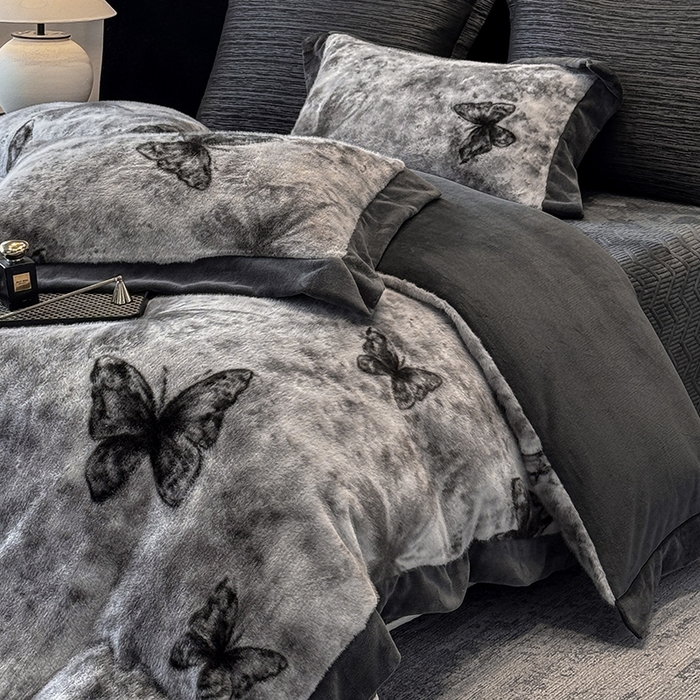 91家纺网 家纺一手货源 找家纺 若未家居 LOVEWE HOUSE 2025新款蝴蝶风仿真貂绒床盖四件套A版400克B版260克-月光女神 月光女神 星空灰