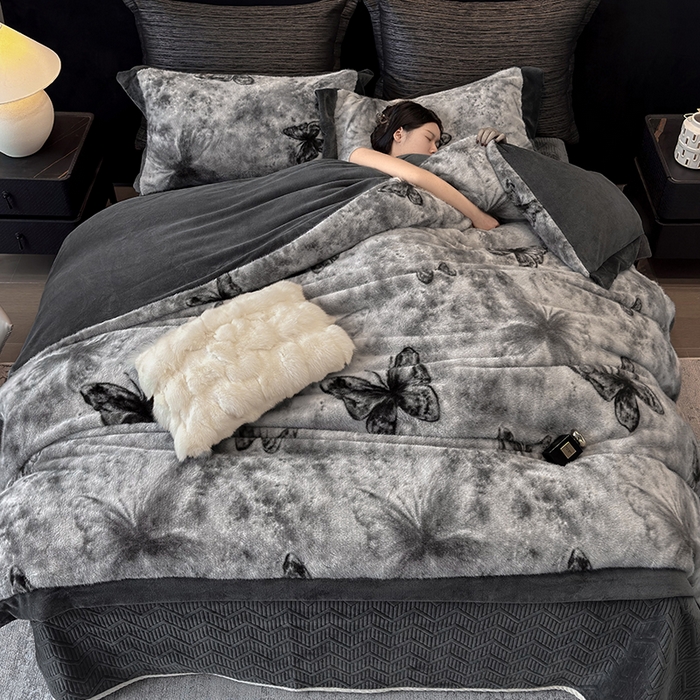 91家纺网 家纺一手货源 找家纺 若未家居 LOVEWE HOUSE 2025新款蝴蝶风仿真貂绒床盖四件套A版400克B版260克-月光女神 月光女神 星空灰