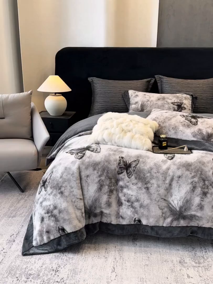 91家纺网 家纺一手货源 找家纺 若未家居 LOVEWE HOUSE 2025新款蝴蝶风仿真貂绒床盖四件套A版400克B版260克-月光女神 月光女神 星空灰