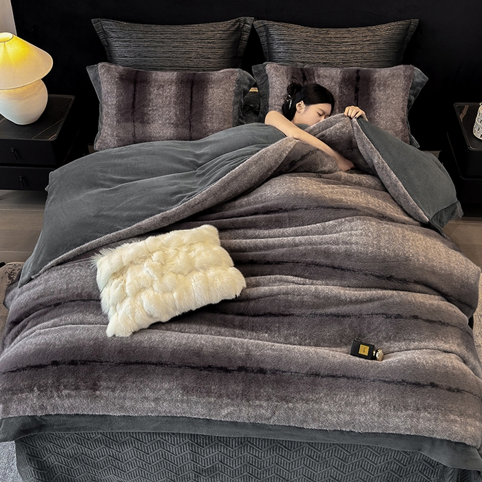 91家纺网 家纺一手货源 找家纺 若未家居 LOVEWE HOUSE 2025新款轻奢意式风仿真貂绒床盖四件套A版400克B版260克-北国雪乡 北国雪乡 暗夜灰