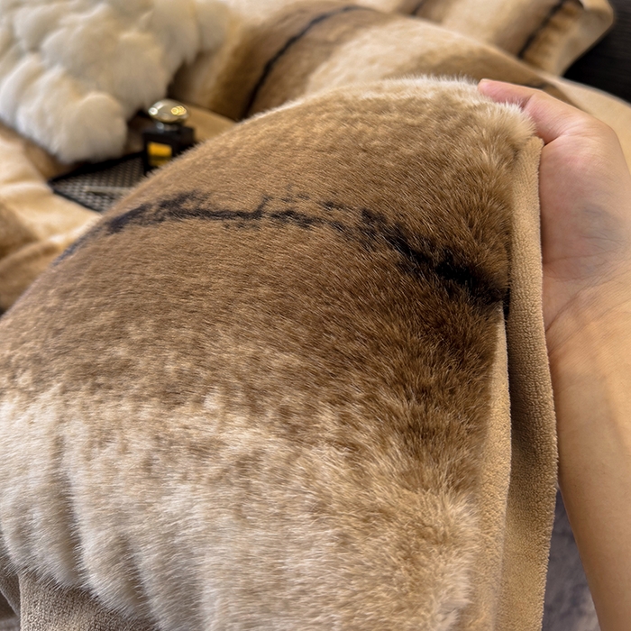 91家纺网 家纺一手货源 找家纺 若未家居 LOVEWE HOUSE 2025新款轻奢意式风仿真貂绒床盖四件套A版400克B版260克-北国雪乡 北国雪乡 驼