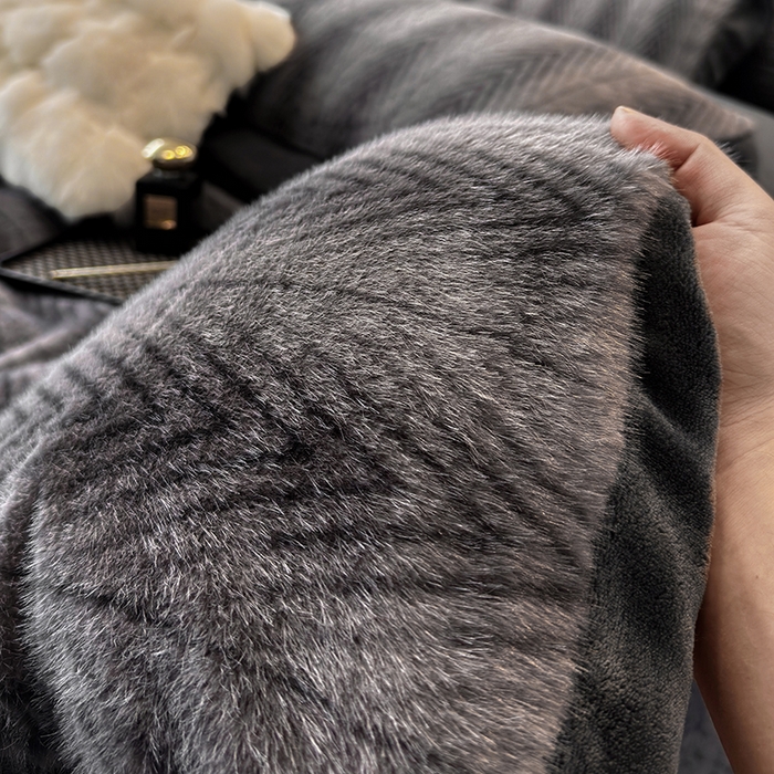 91家纺网 家纺一手货源 找家纺 若未家居 LOVEWE HOUSE 2025新款轻奢中古风风仿真貂绒床盖四件套A版400克B版260克-阿波罗 阿波罗 耀夜黑