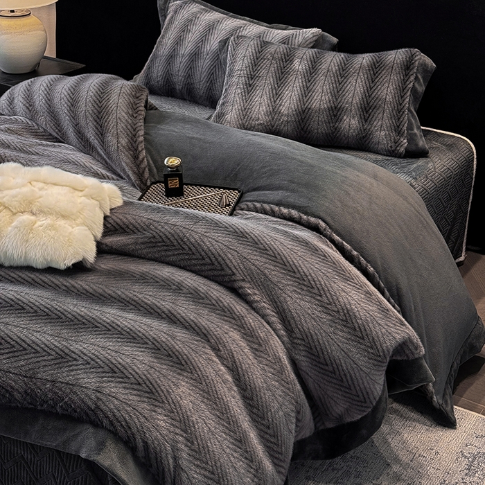 91家纺网 家纺一手货源 找家纺 若未家居 LOVEWE HOUSE 2025新款轻奢中古风风仿真貂绒床盖四件套A版400克B版260克-阿波罗 阿波罗 耀夜黑