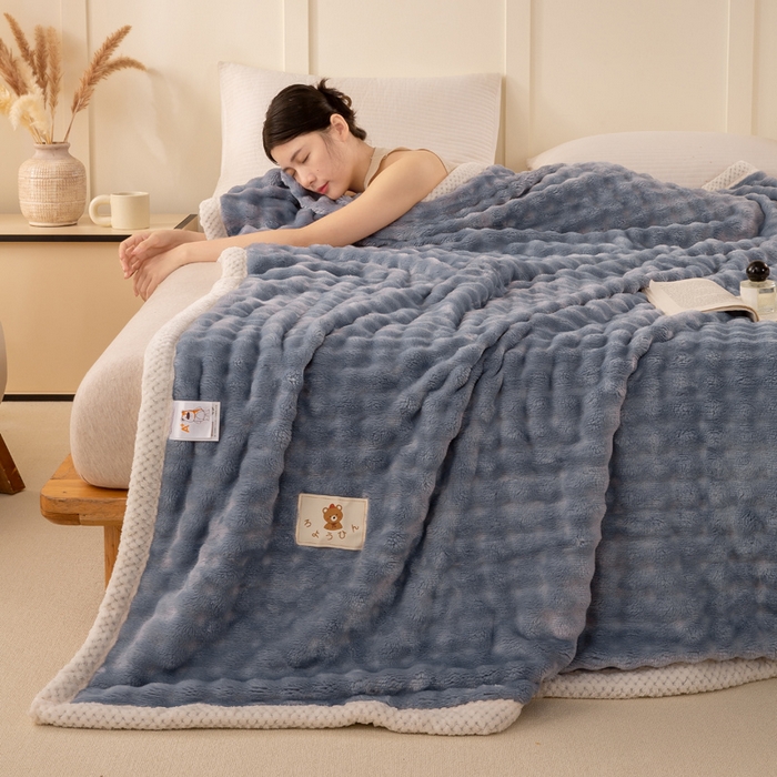 91家纺网 家纺一手货源 找家纺 爱彼家纺 2025热门冬季新款玉兔云绒毛毯单盖毯-多主图系列一 玉兔云绒-雾蓝