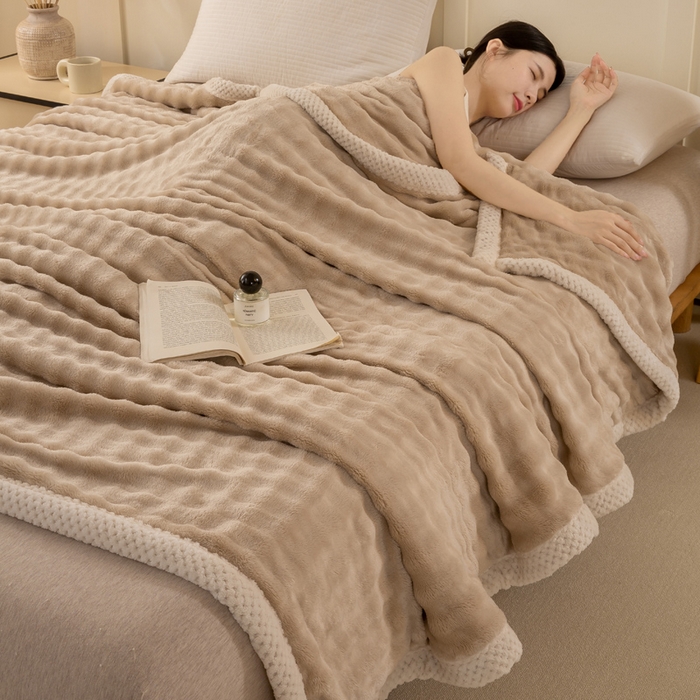 91家纺网 家纺一手货源 找家纺 爱彼家纺 2025热门冬季新款玉兔云绒毛毯单盖毯-多主图系列一 玉兔云绒-米咖