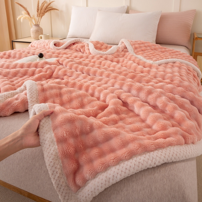 91家纺网 家纺一手货源 找家纺 爱彼家纺 2025热门冬季新款玉兔云绒毛毯单盖毯-多主图系列一 玉兔云绒-玉粉