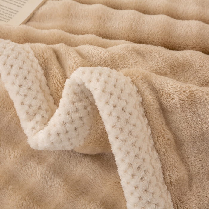 91家纺网 家纺一手货源 找家纺 爱彼家纺 2025热门冬季新款玉兔云绒毛毯单盖毯-多主图系列一 玉兔云绒-米咖